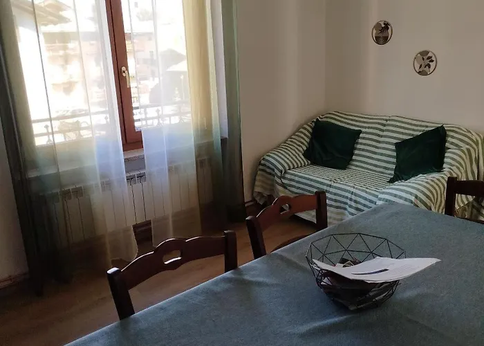 Nyaraló - Maison Dayn Introd